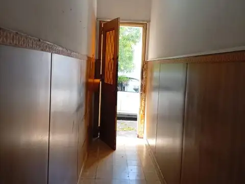 Casa 6 ambientes con 3 baños