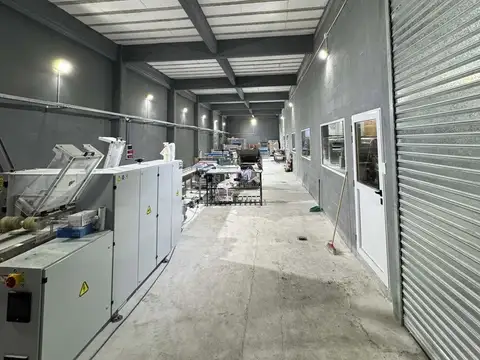 Galpon en Venta en Villa Sarmiento, USD 1.290.000