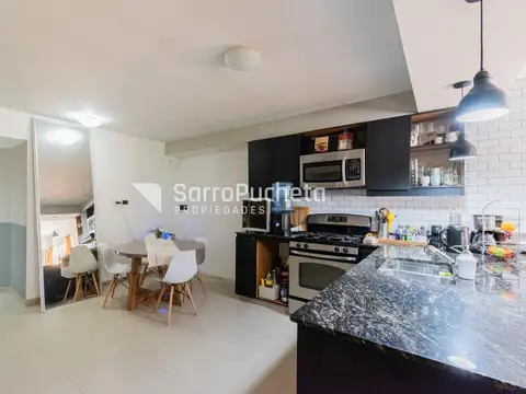 Belisario Roldan  al 1000 El Palomar