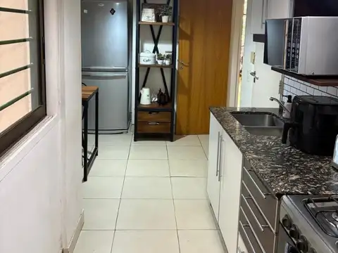 Departamento 4 ambientes con 2 baños