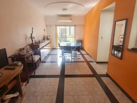 Bahía Blanca 200, Piso 2