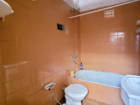 Depto Tipo Casa 5 ambientes con 2 baños