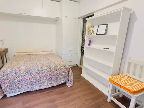 VENTA MONOAMBIENTE - AMOBLADO CON BALCON