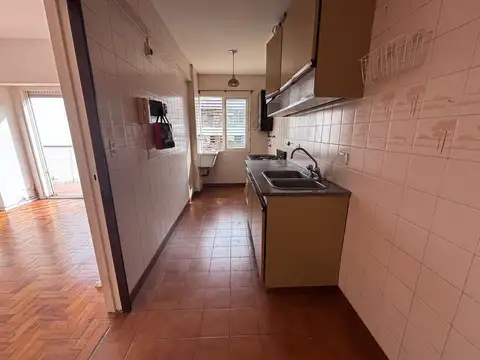 2 AMB FTE C/BALCON - MUY LUMINOSO