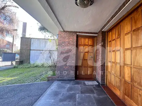 Casa en Venta en Temperley, USD 235.000