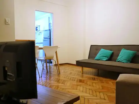 Rivadavia 5800, Piso 1