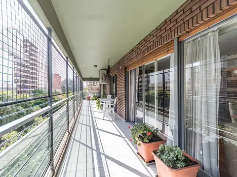 Departamento 4 ambientes con 4 baños