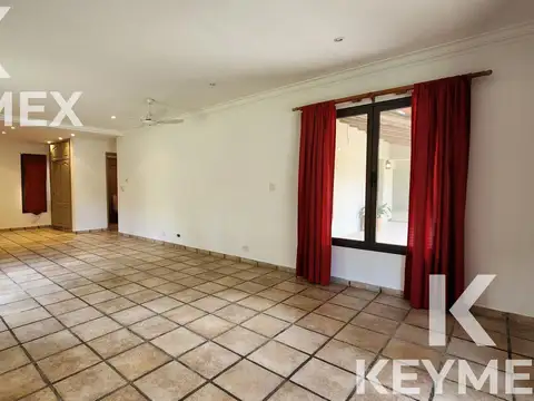 Casa 5 ambientes con 2 baños