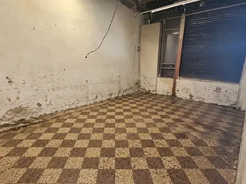 Local en Alquiler en Pompeya, $ 800.000