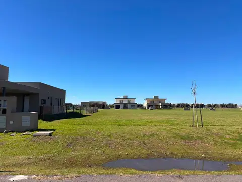 Lote 830 m² - Los Pasos del Jockey 3 - Fisherton | Venta
