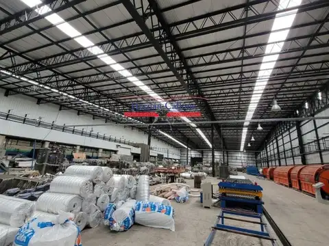 EXCELENTE NAVE INDUSTRIAL DE 4600 M² EN MORENO