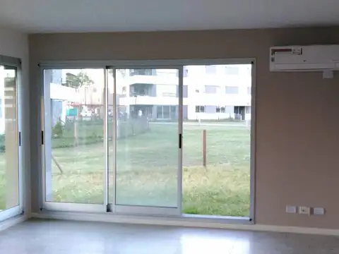 Departamento en Alquiler en Lagoon Pilar, $ 1.500.000
