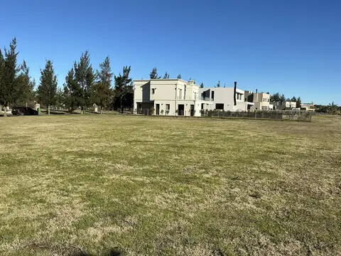 Venta Lote en el Naudir Orientación Norte