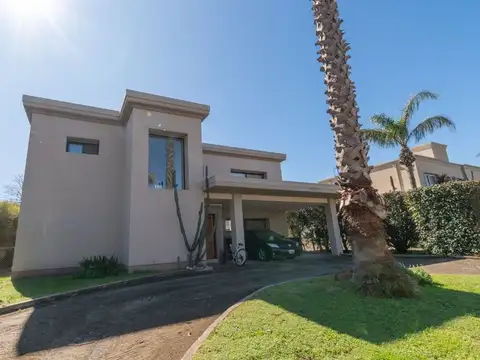 CASA EN VENTA FUNES HILLS - MIRAFLORES