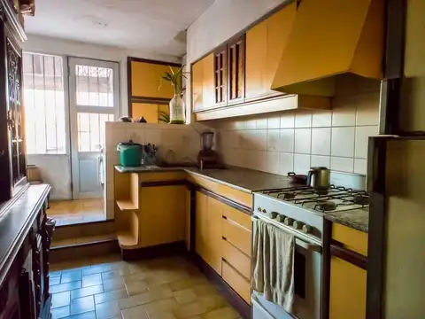Venta Galpon y PH Don Bosco 3 ambientes, 4 dorm, 5 baños