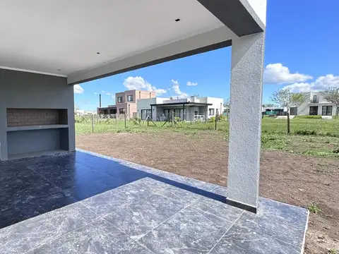 Casa a estrenar en  Barrio Privado San Pablo en una sola planta