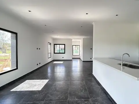 Casa a estrenar en  Barrio Privado San Pablo en una sola planta