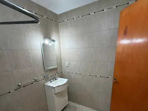 Depto Tipo Casa 2 ambientes con 1 baño