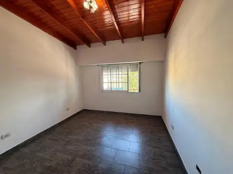 Depto Tipo Casa en Alquiler al Noreste