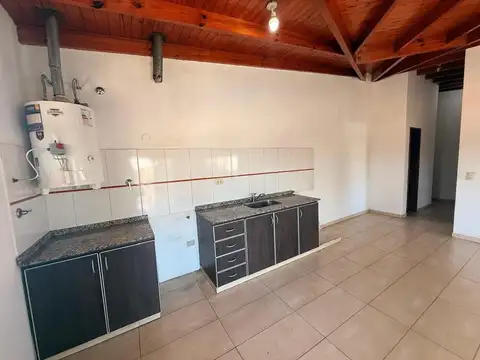 Depto Tipo Casa en Alquiler de 2 ambientes