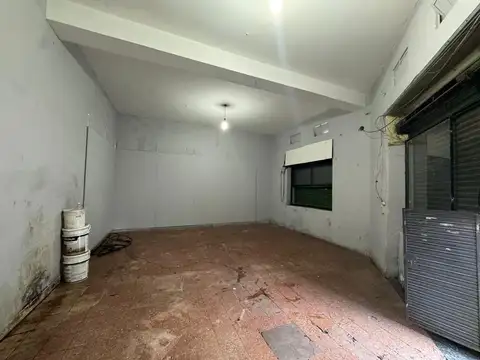 LOCAL EN ALQUILER ZUVIRIA y PJE. GUIRALDES