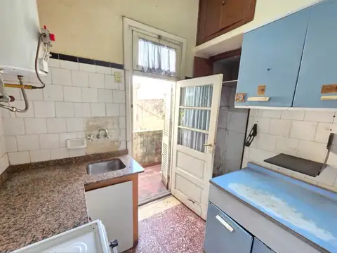 Depto Tipo Casa en Venta 80 años