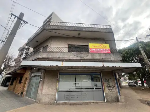 presidente peron 3200, Piso 1