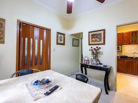 Depto Tipo Casa en Venta 50 años
