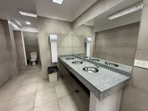 Pellerano al 700