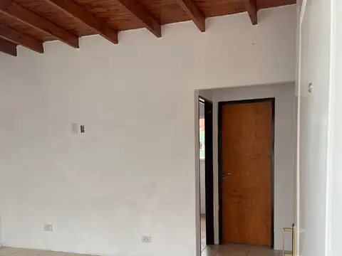 Matheu 4700, Piso 1