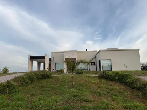 Casa en Venta en Ezeiza, USD 550.000