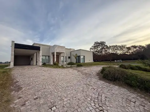 Casa en Venta de 5 dormitorios