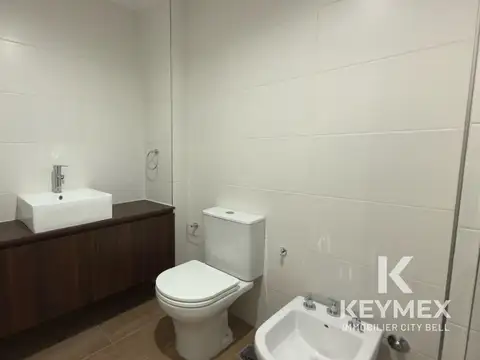 Departamento en Alquiler con 1 cocheras