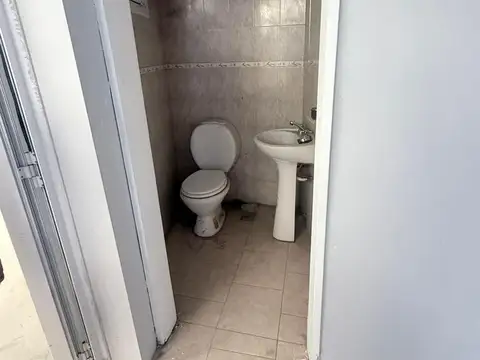 Galpon en Alquiler 17  mts Fondo