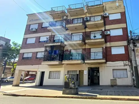 Oportunidad Departamento P.B en Venta  2 Dormitorios en Pichincha