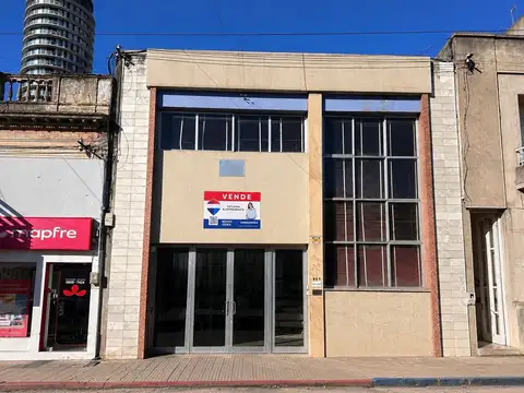 Casa de estilo, años 70 — Centro de Paysandú