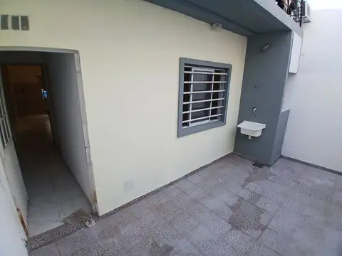 Depto Tipo Casa en Venta de 2 ambientes