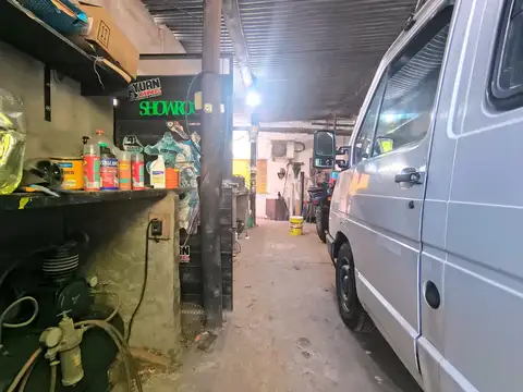 Casa en Venta con 3 cocheras