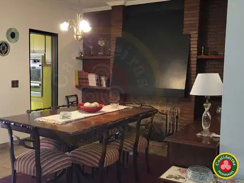 San Rafael e/ Patricios y Santa Lucía 800