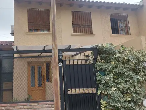 BARRIO LOS AROMOS CALLE N°4 LOTE 9 MD 100