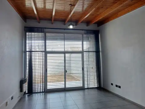 Casa en alquiler B° Natania 47, Luzuriaga, Maipú