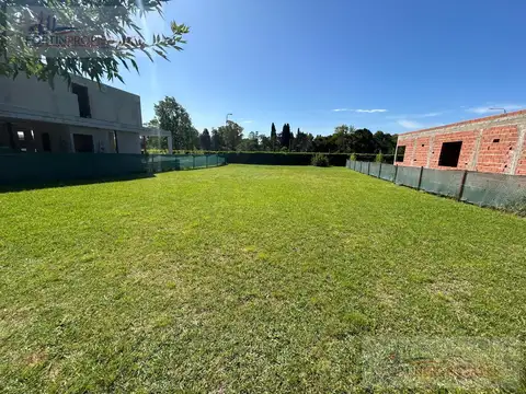 Terreno en Venta en Barrancas de Iraola, USD 99.000