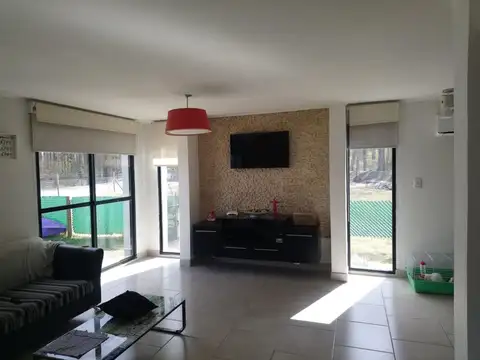 Casa en Venta en Neuquen, USD 160.000