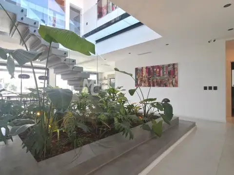 Casa al río en venta en Marinas H