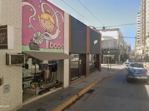 Constitución e/ Baigorria y Dean Funes