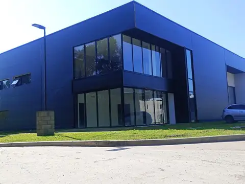 ALQUILER DE NAVE EN INDUSTRIAL (VACA MUERTA) NEUQUEN