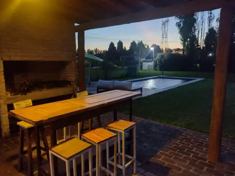 Altos de Manzanares, Barrio Cerredo, Manzanares, Pilar