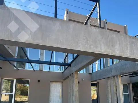 Casa en Venta en General Roca, USD 290.000
