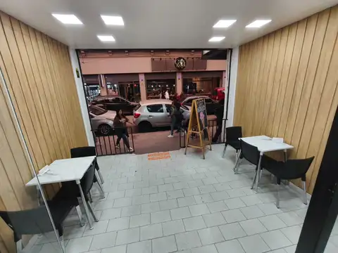 LOCAL EN VENTA EN NECOCHEA - CENTRO