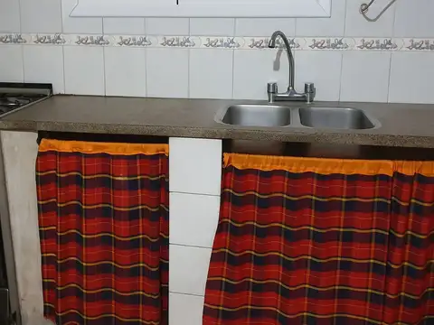 Depto Tipo Casa en Venta en La Plata, USD 78.000